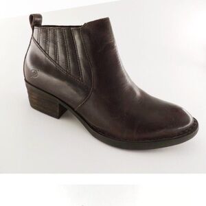 Born Beebe Boots Pull On Booties Brown Leather Ankle Gore Womens. Size 7.5M
